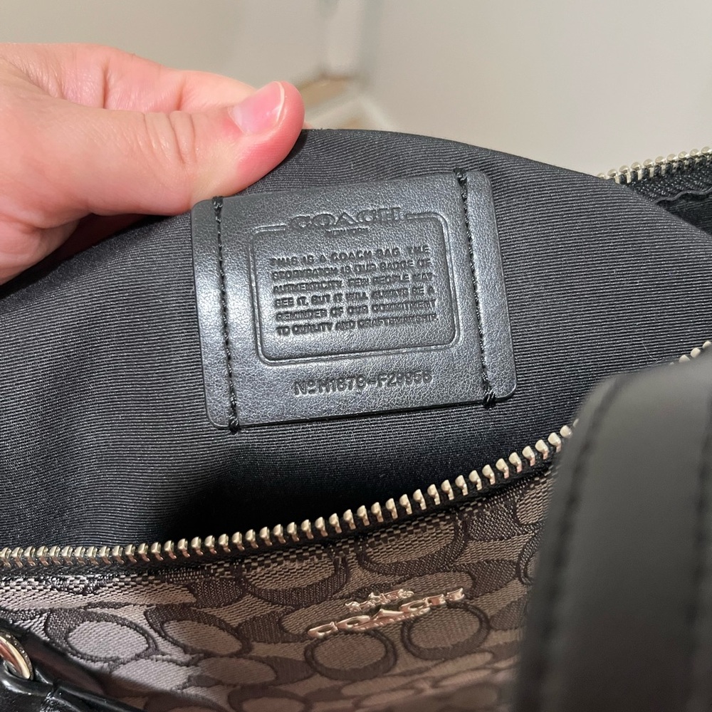 Coach Tote - Picture 3 of 6